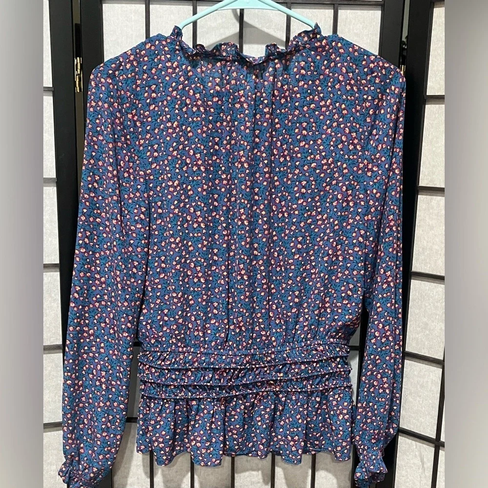 SOCIALITE BLUE DITSY Floral LONG SLEEVE PEPLUM Blouse with Ruffle Details SZ S